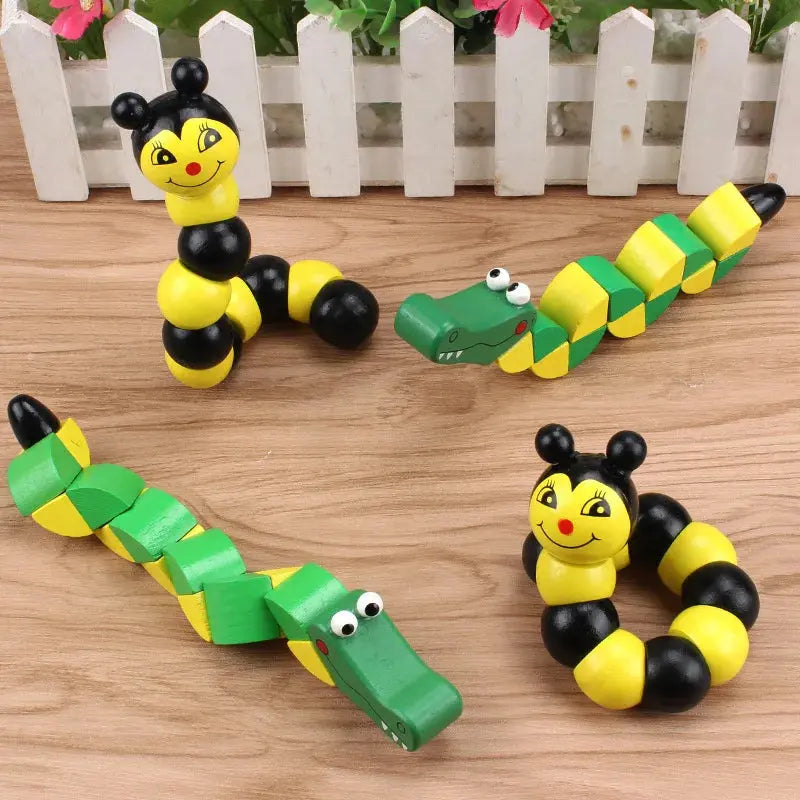 Montessori Kids Educational Toys Fun Wooden toy Worm Eat Fruit Apple pear Early Learning Teaching Aid Baby Toy For Kids Gift Pinochio