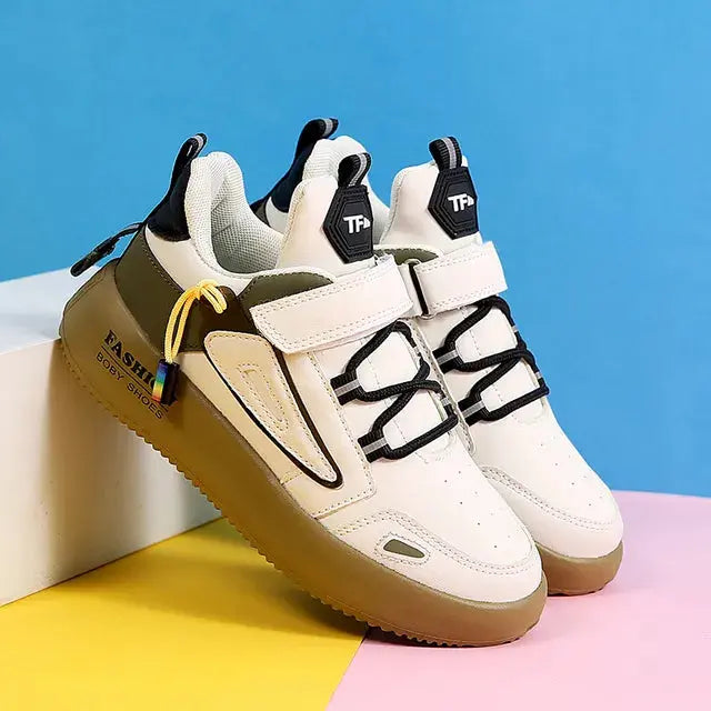 SprintZoom Kid's' All-Season Sneakers - Pinochio