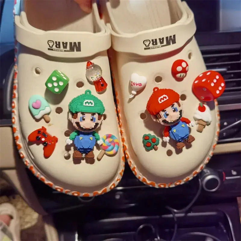 Super Mario Mania Shoe Decor Set - Pinochio